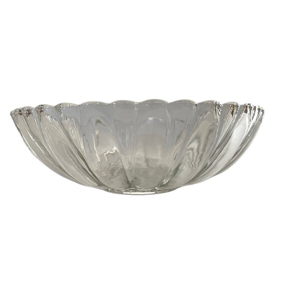 Vintage Glass Daisy Serving Bowl - Picture 3 of 7